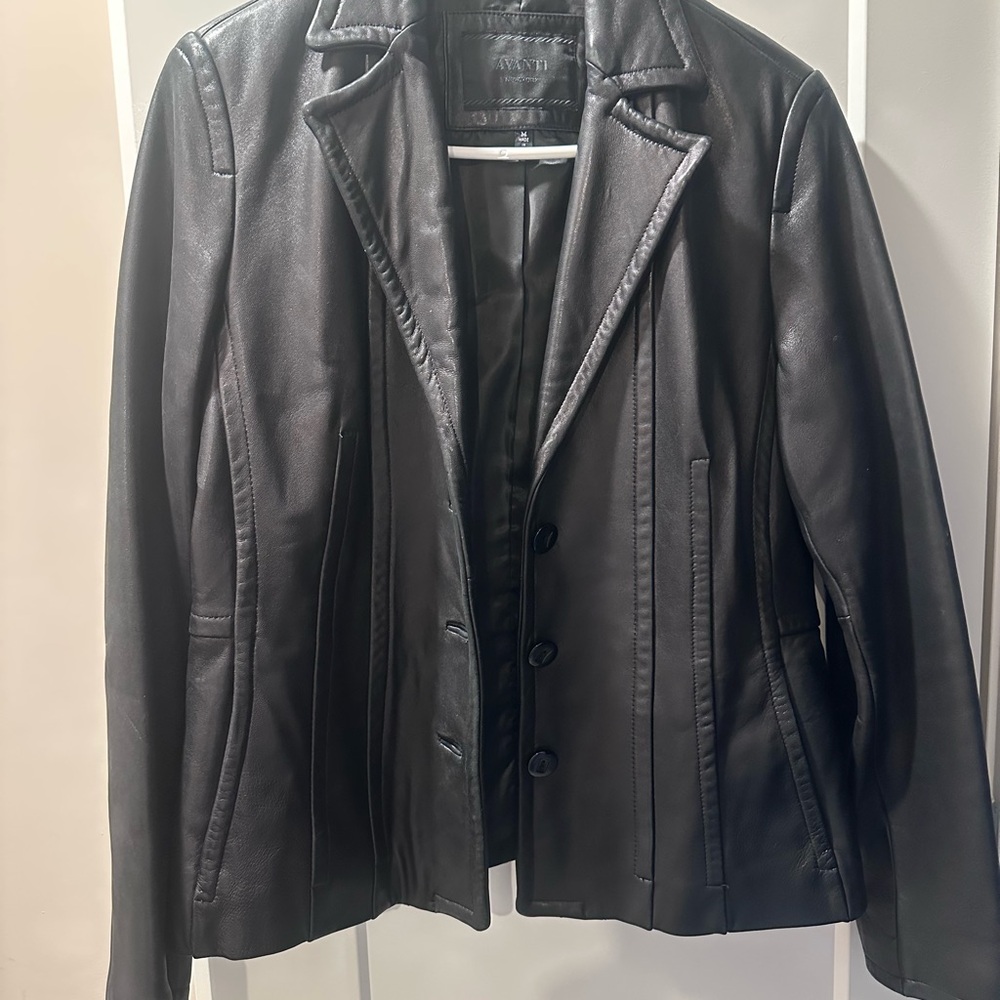AVANTI Black Leather Women's Jacket - Picture 1 of 15